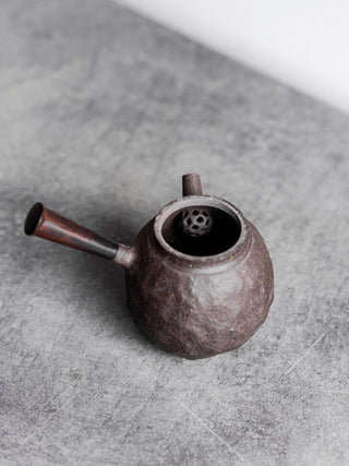 Shitou 石頭  stoneware teapot