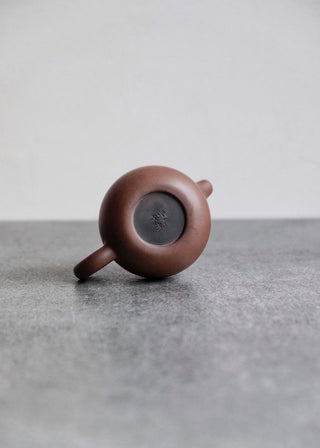 Jianshui Dragon Egg - dark clay teapot
