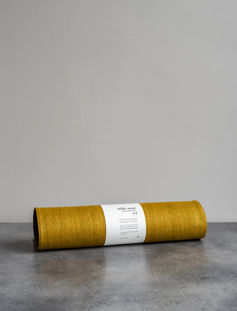 Silk yellow bourette tea mat – Chabu 茶布