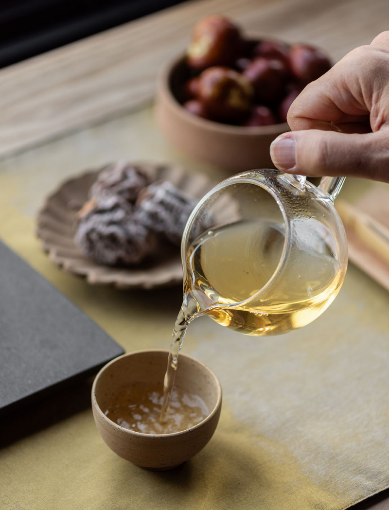 Golden silk tea mat – Chabu 茶布